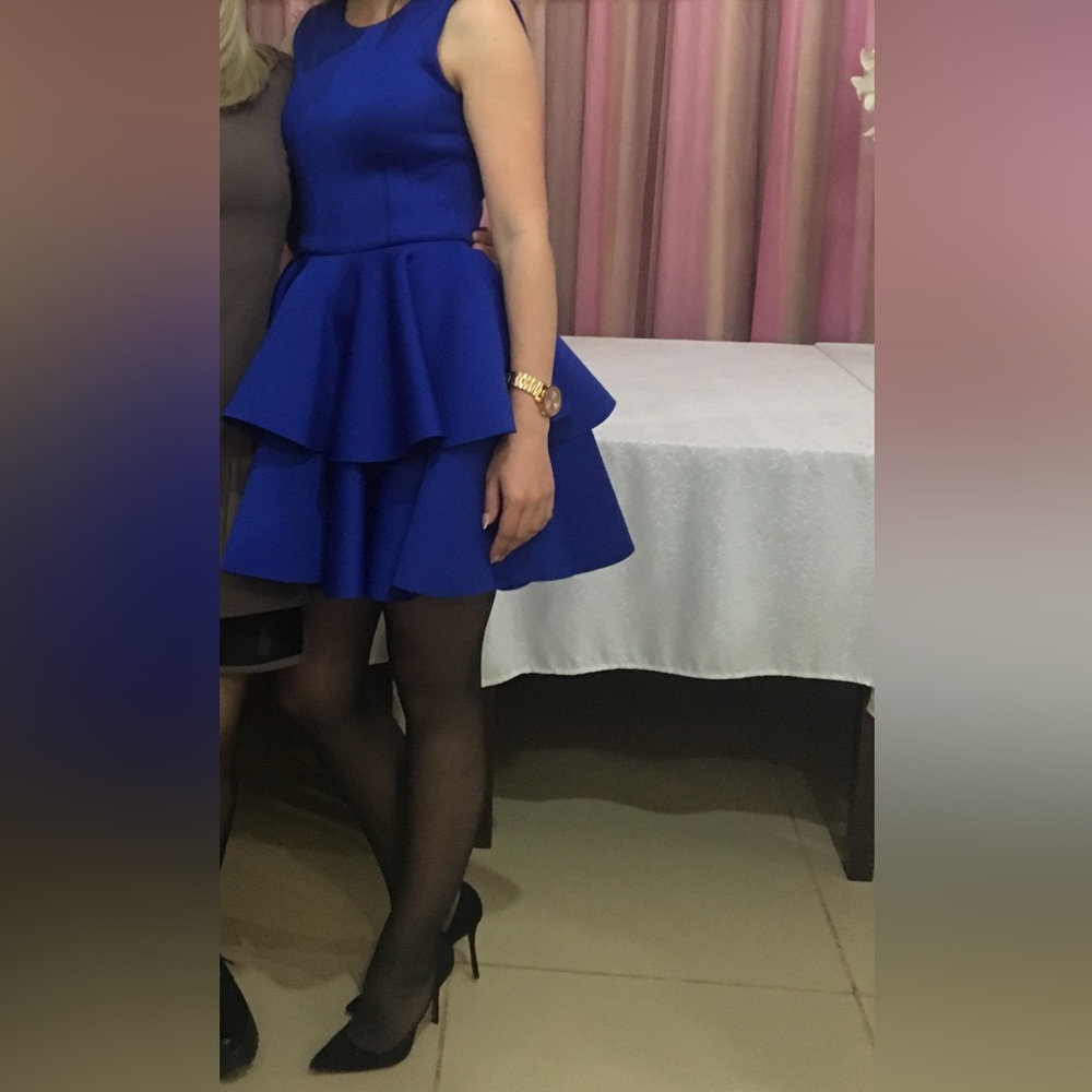 Dress - Picture 5 of 6